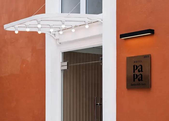Papa Ratchada-huai Khwang Hotel